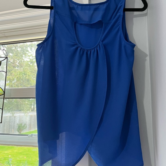 Simple Blue Blouse ✨ - Picture 1 of 2